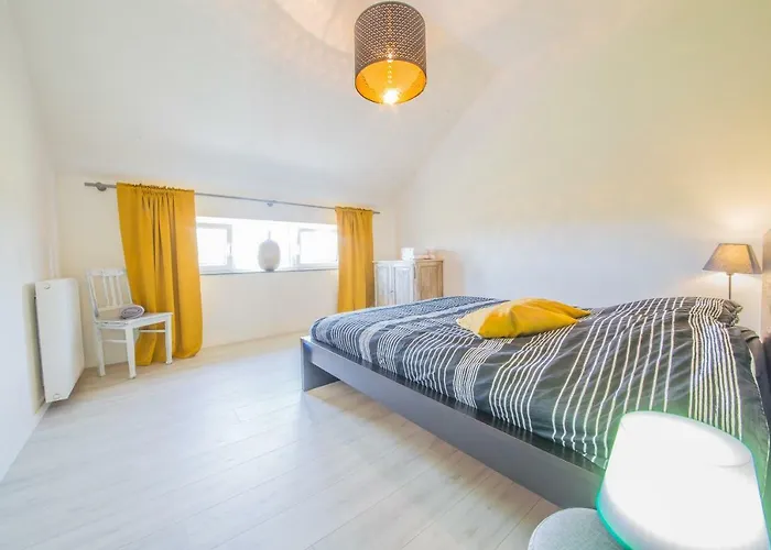 Gezellige Gite 9P Vlakbij De Grotten Van Han En Dinant Nyaraló
