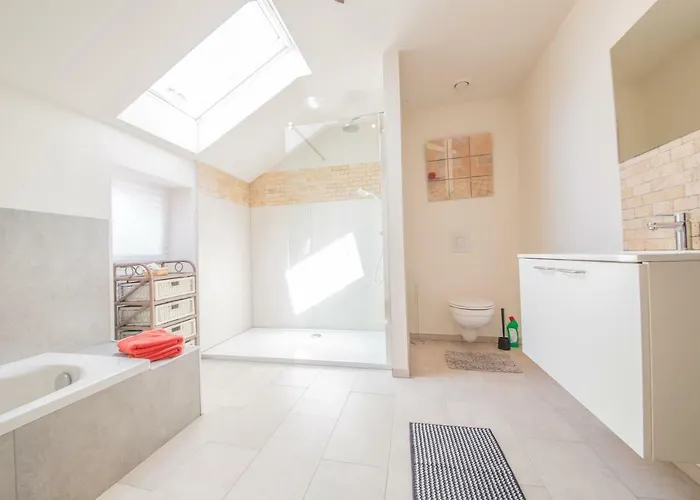 Gezellige Gite 9P Vlakbij De Grotten Van Han En Dinant Rochefort