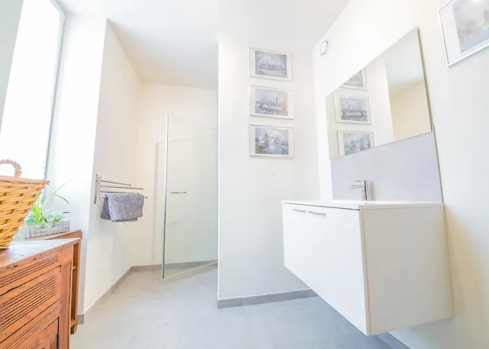 Gezellige Gite 9P Vlakbij De Grotten Van Han En Dinant Nyaraló Rochefort